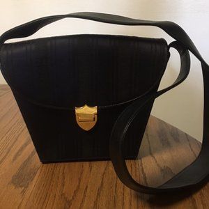 Ladies Vintage Paloma Picasso Purse
